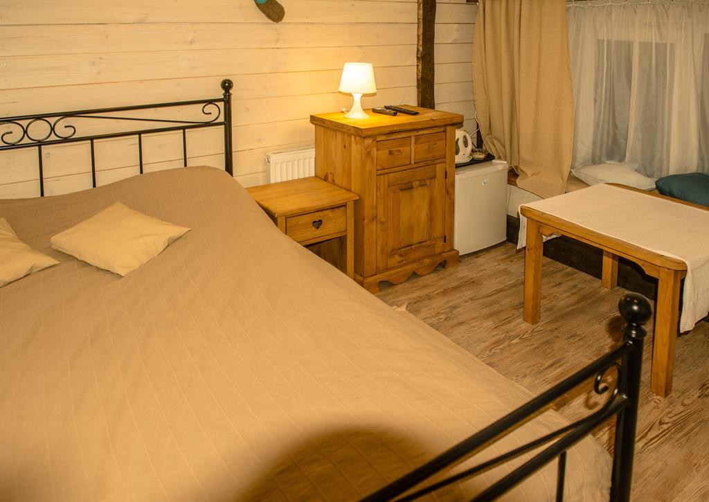Usadba Belovezhskoye Pomestye Hotel Каменюки Екстериор снимка