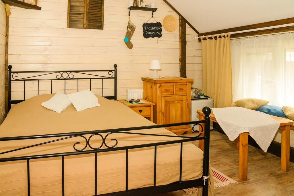 Usadba Belovezhskoye Pomestye Hotel Каменюки Екстериор снимка
